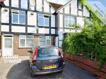 Woodmere Avenue, Croydon CR0 1 bed flat to rent £1,450 pcm £335 pw