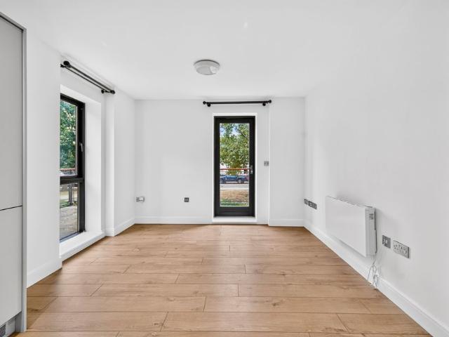 Woodmill Road, London, E5 9GB