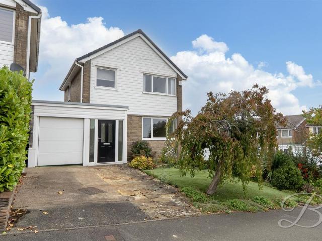 Woodnook Grove, Marsh Lane, Sheffield S21, 4 bed detached house to rent, £1,500 pcm | PrimeLocation