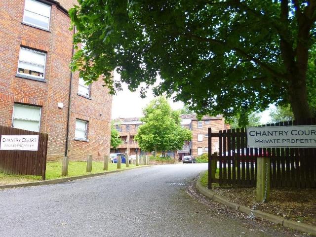 Woods Avenue, Hatfield AL10, 2 bed flat to rent, £1,500 pcm | PrimeLocation