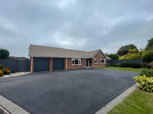 Woods Croft, Lichfield WS13, 3 bed bungalow to rent, £2,250 pcm | PrimeLocation