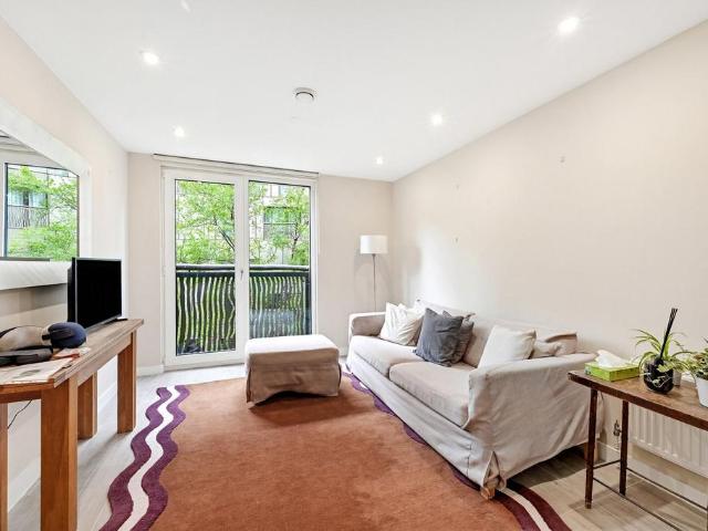 Woods House, 7 Gatliff Road, London. 1 bed apartment to rent £3,750 pcm £865 pw