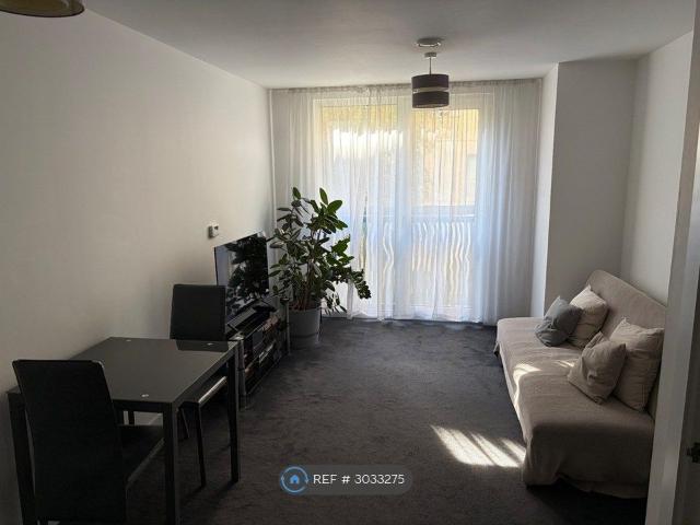 Woods House, London SW1W, 1 bed flat to rent, £2,800 pcm | PrimeLocation