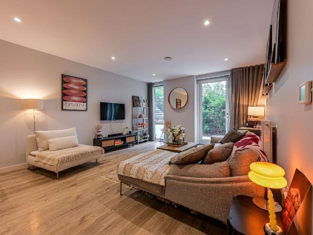 Woods Road, Peckham, London SE15, 2 bed flat to rent, £3,000 pcm | PrimeLocation