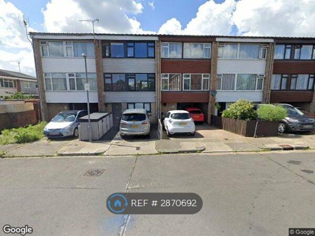 Woodside View, Benfleet SS7, 6 bed end terrace house to rent, £3,500 pcm | PrimeLocation