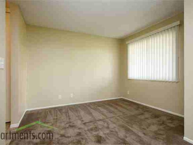Woodside Village Studio Apartment for Rent at 2547 E Temple Ave, West Covina, CA 91792 Woodside
