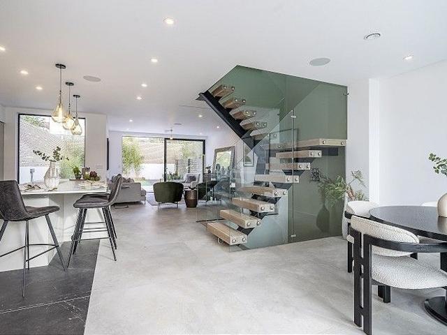 Woodside Avenue, London N10, 4 bed semi detached house to rent, £8,495 pcm | PrimeLocation