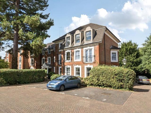 Woodside Avenue, Woodside Park N12, 2 bed flat to rent, £2,250 pcm | PrimeLocation