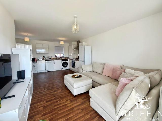 Woodside Close, Grays, RM16
