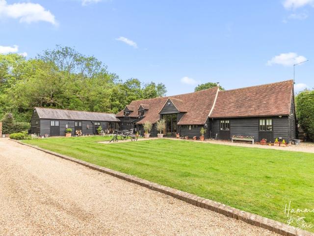 Woodside, Epping CM16, 6 bed barn conversion to rent, £6,000 pcm | PrimeLocation