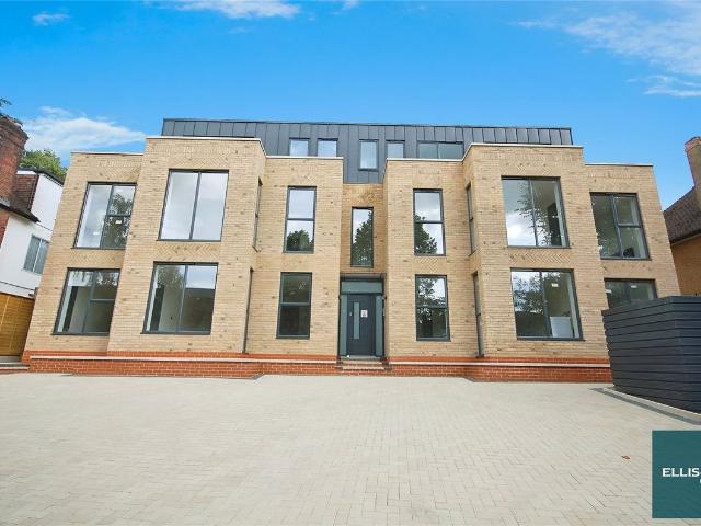 Woodside Grange Road, Woodside Park N12, 2 bed flat to rent, £2,150 pcm | PrimeLocation