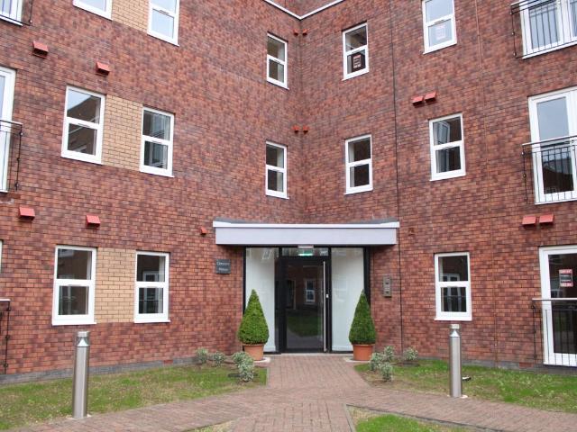 Woodside Park, Rugby CV21, 1 bed flat to rent, £900 pcm | PrimeLocation