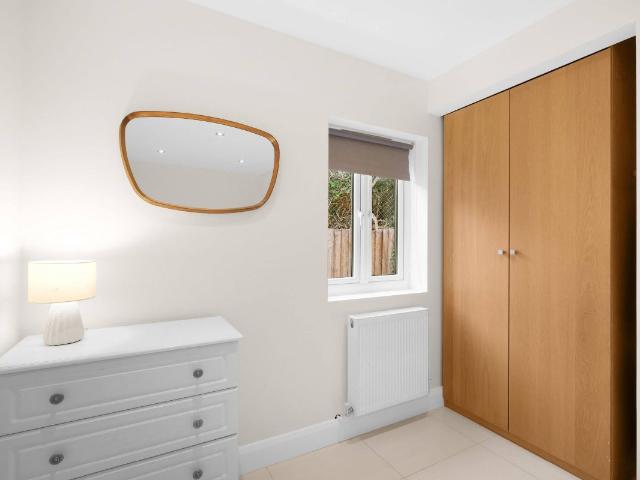 Woodside Park Road, London N12, 4 bed flat to rent, £5,000 pcm | PrimeLocation