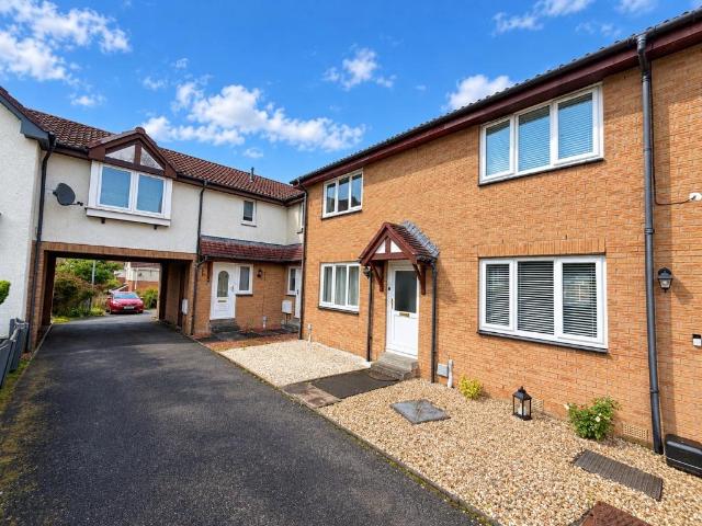 Woodside Road, Kilwinning KA13 2 bed terraced house to rent £800 pcm £185 pw