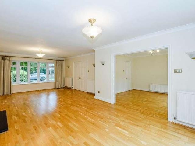 Woodstock, Old Avenue, West Byfleet, Surrey, KT14