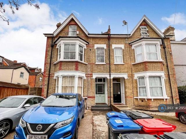 Woodstock Road, Croydon, CR0 2 bed flat to rent £1,650 pcm £381 pw