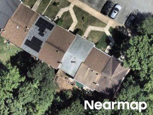 Woodstream Ln
