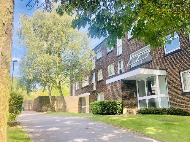 Woodpecker Mount, Pixton Way, Croydon CR0, 1 bed flat to rent, £1,175 pcm | PrimeLocation
