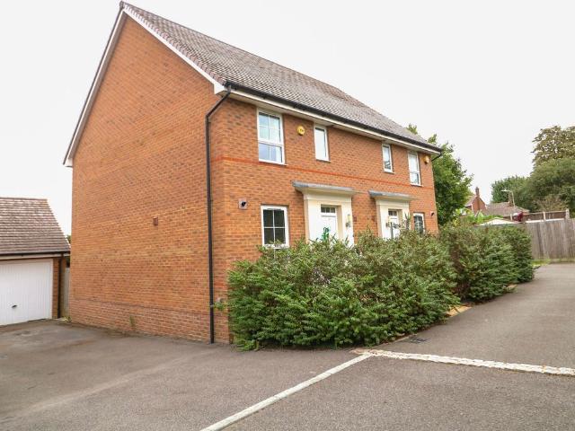 Woodpecker Close, Allington, Maidstone ME16, 3 bed semi detached house to rent, £1,750 pcm | PrimeLocation