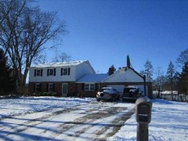 Woodpine Dr