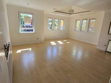 Apartment to rent in Pollokshields