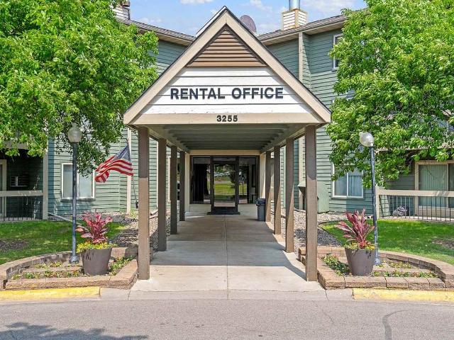 Woodridge 2 Bedroom Apartment for Rent at 3255 Coachman Rd, Eagan, MN 55121