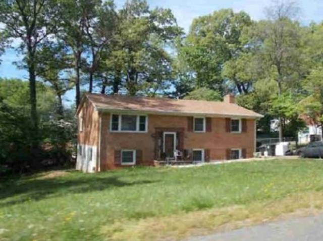 Woodway Dr