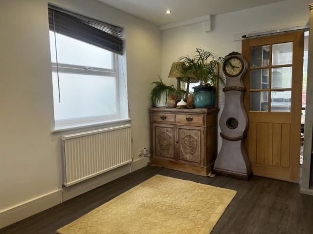Woodthorpe Road, Ashford 2 bedrooms Property for lettings Seymours