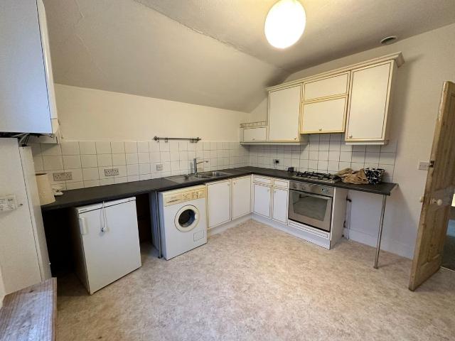 Woodthorpe Road, Ashford, Middlesex TW15, 2 bed maisonette to rent, £1,450 pcm | PrimeLocation