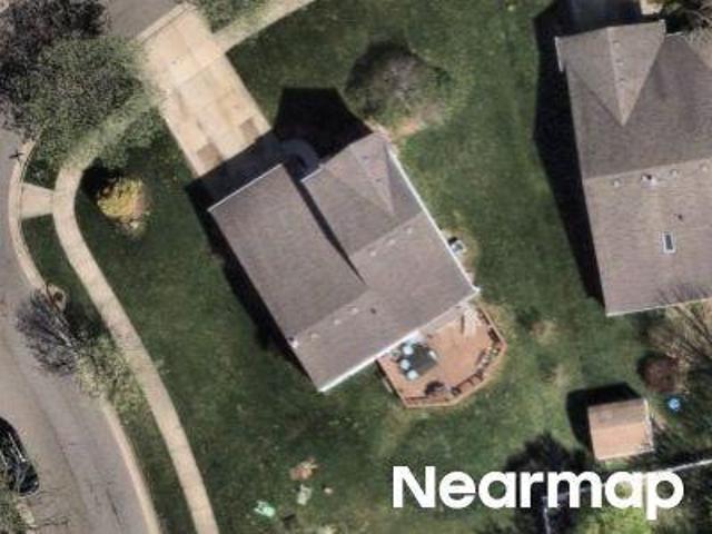 Woodview Dr