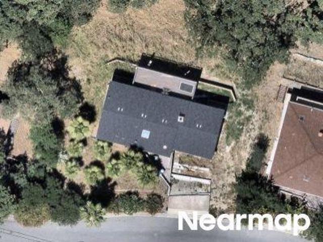 Woodview Dr