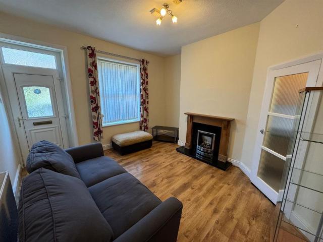 Woodville Grove, Cross Roads, Keighley BD22, 1 bed cottage to rent, £625 pcm | PrimeLocation