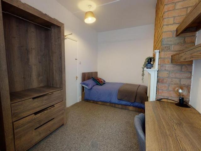 Woodville Street, Lancaster LA1 4 bed private hall to rent £511 pcm £118 pw