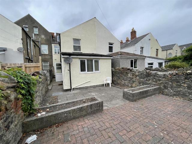 Woodville Road, Cardiff 8 bed terraced house to rent £4,760 pcm £1,098 pw