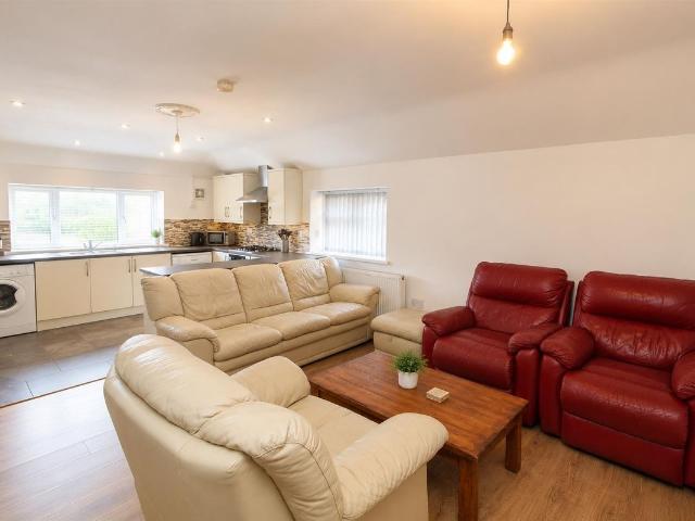 Woodville Road, Cathays, Cardiff CF24, 6 bed flat to rent, £2,850 pcm | PrimeLocation