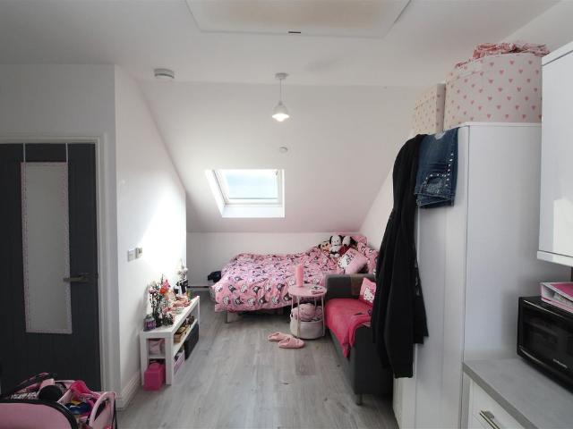 Woodville Road, Cathays, Cardiff CF24, 1 bed flat to rent, £895 pcm | PrimeLocation