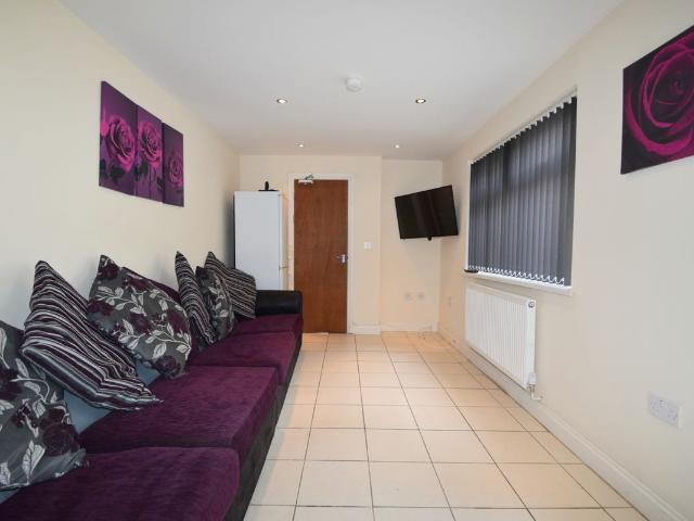 Woodville Road, Cathays CF24, 7 bed terraced house to rent, £4,025 pcm | PrimeLocation