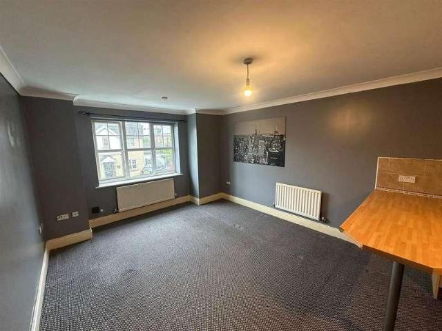 Woolcombers Way, Bradford, BD4