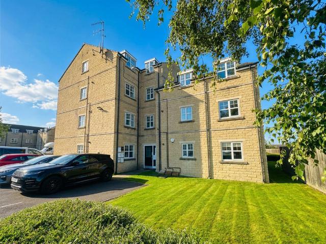 Woolcombers Way, Tyersal 2 bed flat to rent £750 pcm £173 pw