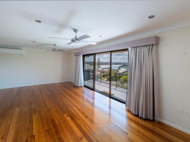 WOOLGOOLGA HEADLAND LOCATION