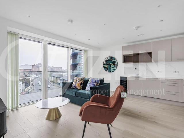 Woolwich High Street, London, SE18 6EA, United Kingdom | 1 bed apartment for rent #140658949 | Rentberry