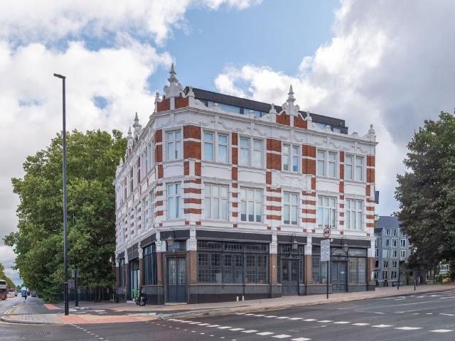 Woolwich Road, Charlton SE7, Studio to rent, £1,250 pcm | PrimeLocation