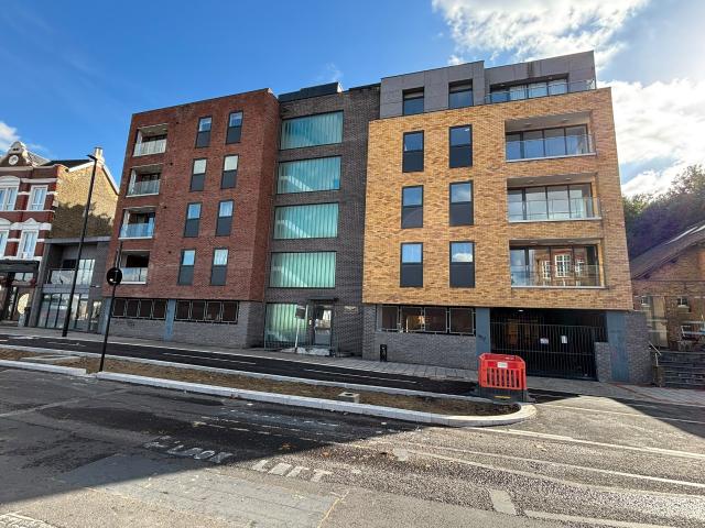 Woolwich Road London SE7 8LQ Century 21 United Kingdom