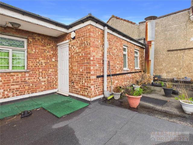 Woolton Road, Liverpool, L15 1 bed apartment to rent £895 pcm £207 pw