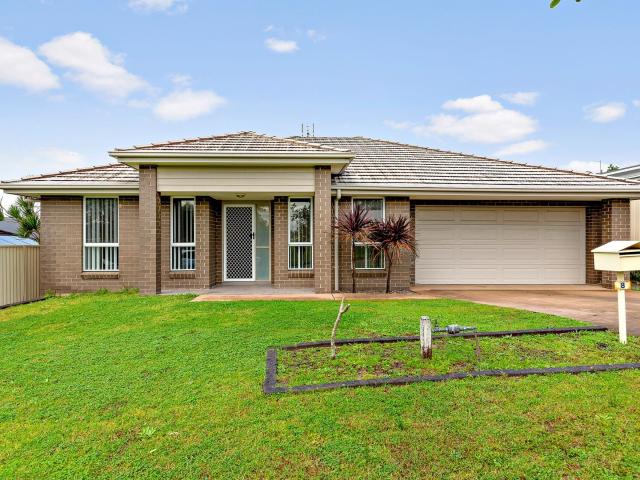 Woongarrah, 8 Chestnut Grove