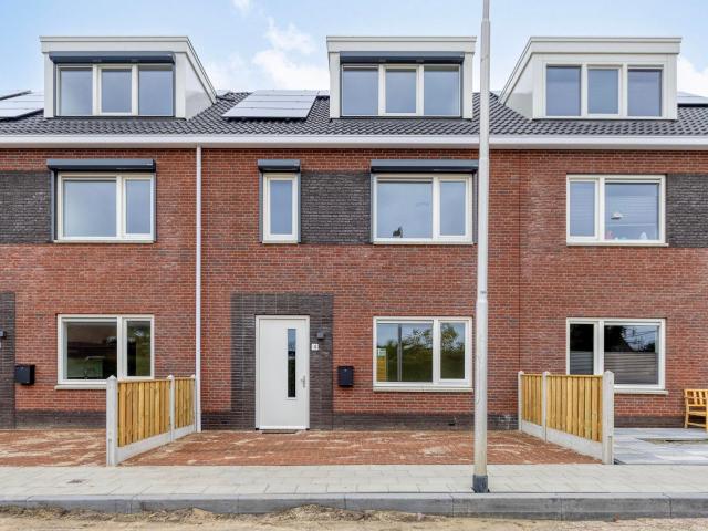 Woonhuis, M.a. De ruijterstraat, Sint maartensdijk