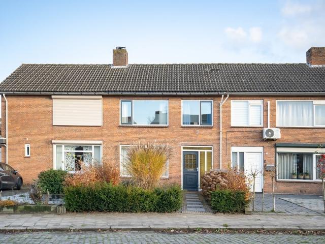 Woonhuis, Oudlandsestraat, Steenbergen