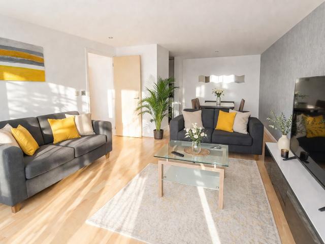 Woburn Court, London, SE16