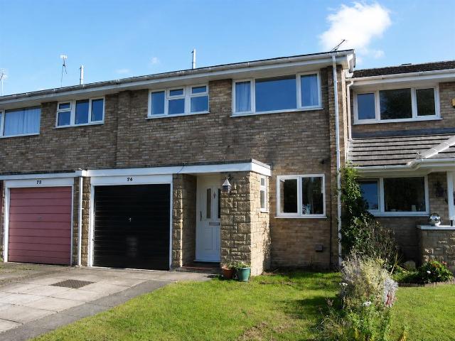 Woburn Avenue, Farnborough GU14, 3 bed terraced house to rent, £1,750 pcm | PrimeLocation