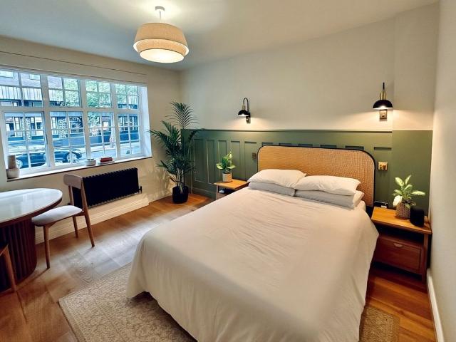 Woburn Place, London WC1H, Studio to rent, £2,495 pcm | PrimeLocation